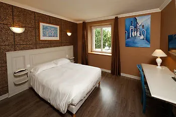 Du Foix Hotel *
